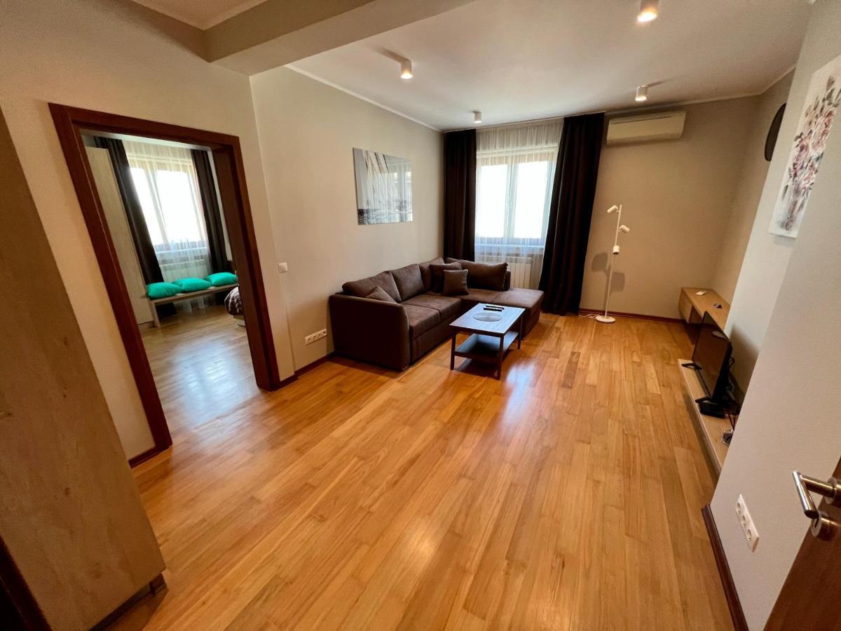 Apartament Location ! Location ! Location ! Garden View Oak Sofia